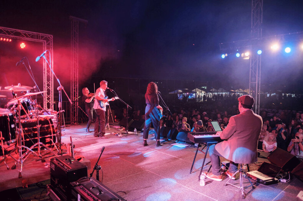 Belle Hendrik live at Mitchell Creek Rock and Blues Festival